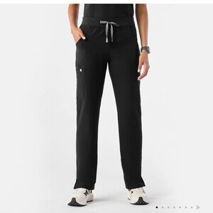 NWT Black Figs Women Large cargo scrub pants 
Figs technical collection